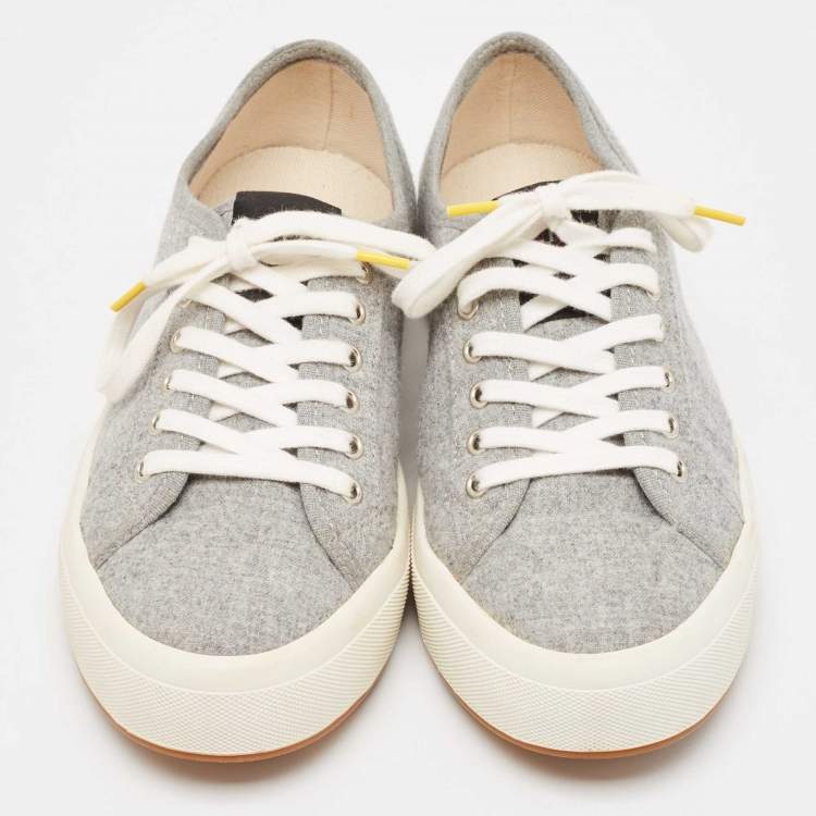 Pre Owned CH Carolina Herrera Grey Fabric Low Top Sneakers Size 39