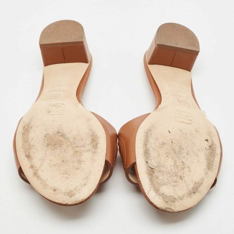 Pre Owned CH Carolina Herrera Brown Leather Initials Insignia Slide Sandals Size 39