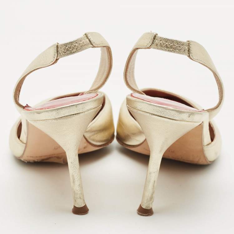 Pre Owned CH Carolina Herrera Metalllic Gold Leather Slingback Pumps Size 39