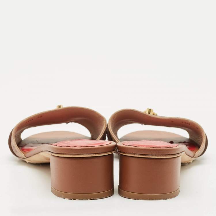 مملوكة مسبقًا CH Carolina Herrera Brown Monogram Canvas Matryoshka Locked Slide Sandals Size 38