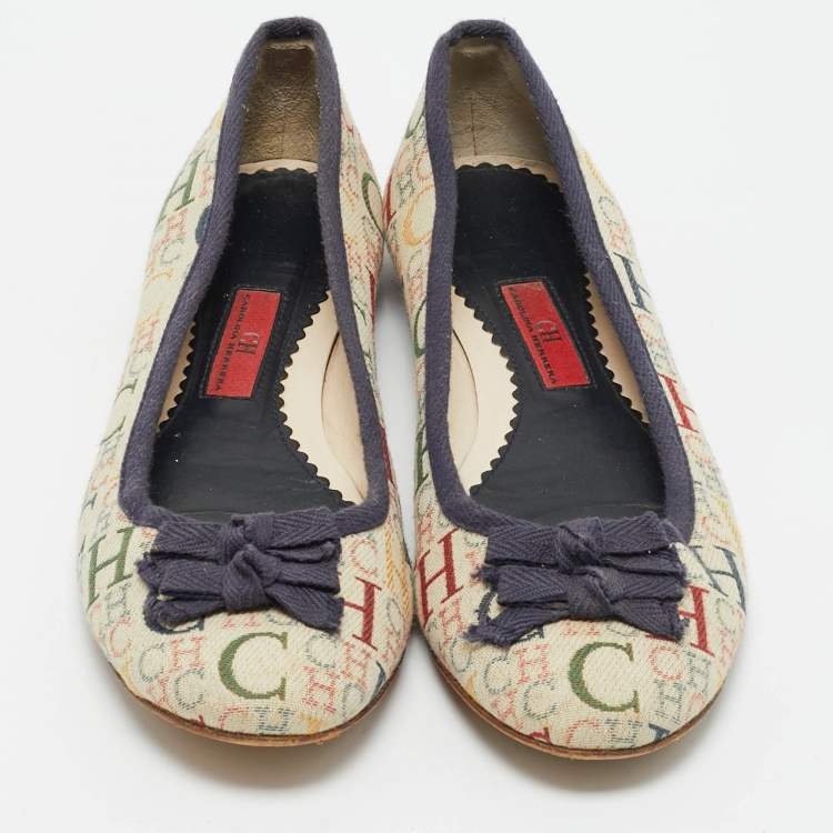 Pre Owned CH Carolina Herrera Cream/Blue Monogram Canvas Bow Ballet Flats Size 39