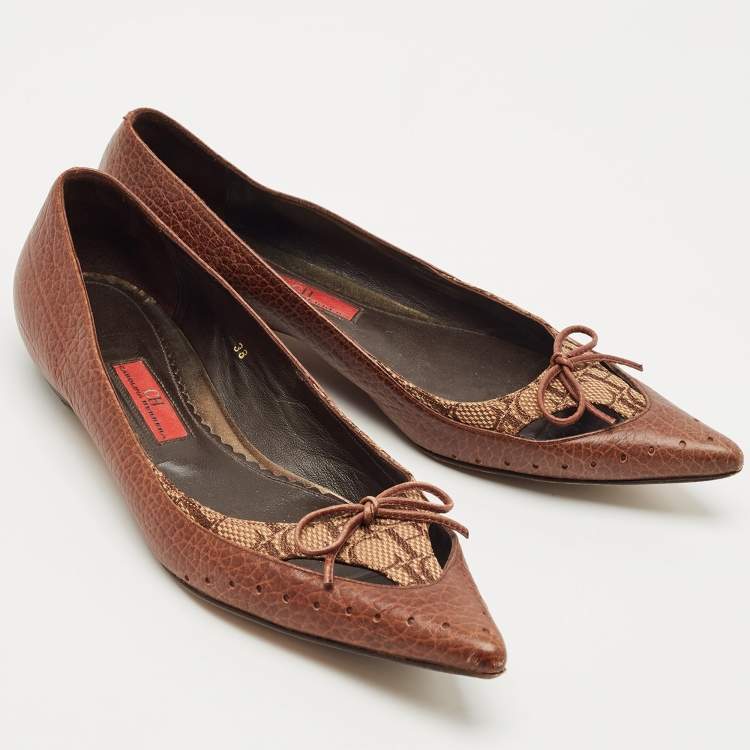 Pre Owned CH Carolina Herrera Brown Canvas and Leather Pointed Toe Ballet Flats Size 38