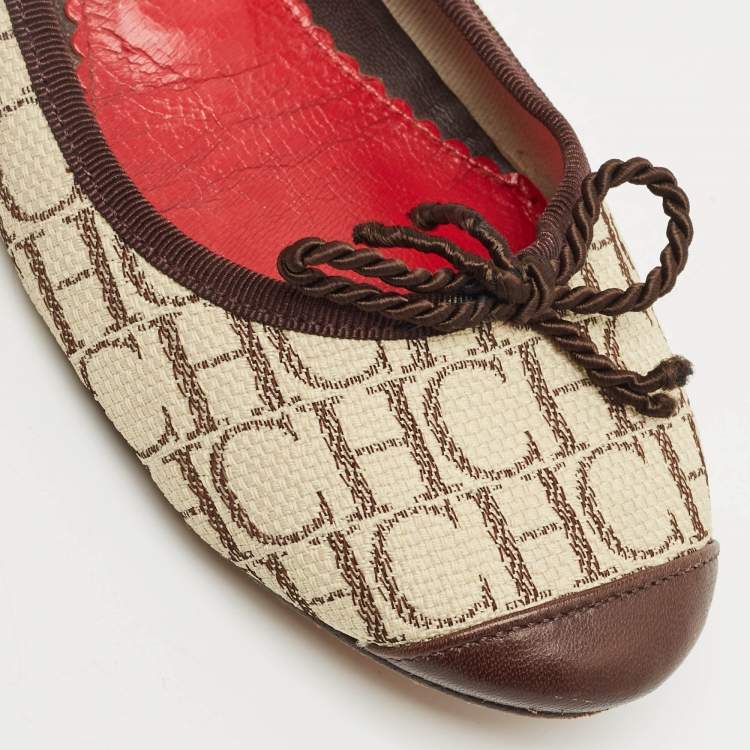 Pre Owned CH Carolina Herrera Cream/Brown Monogram Canvas Bow Ballet Flats Size 36