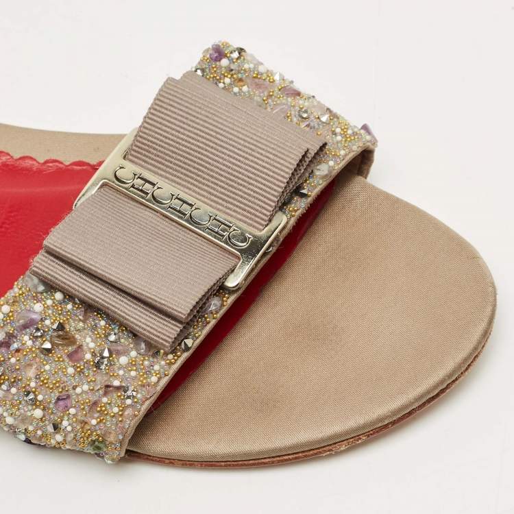 Pre Owned CH Carolina Herrera Grey Satin Crystal Embellished Flat Slides Size 39