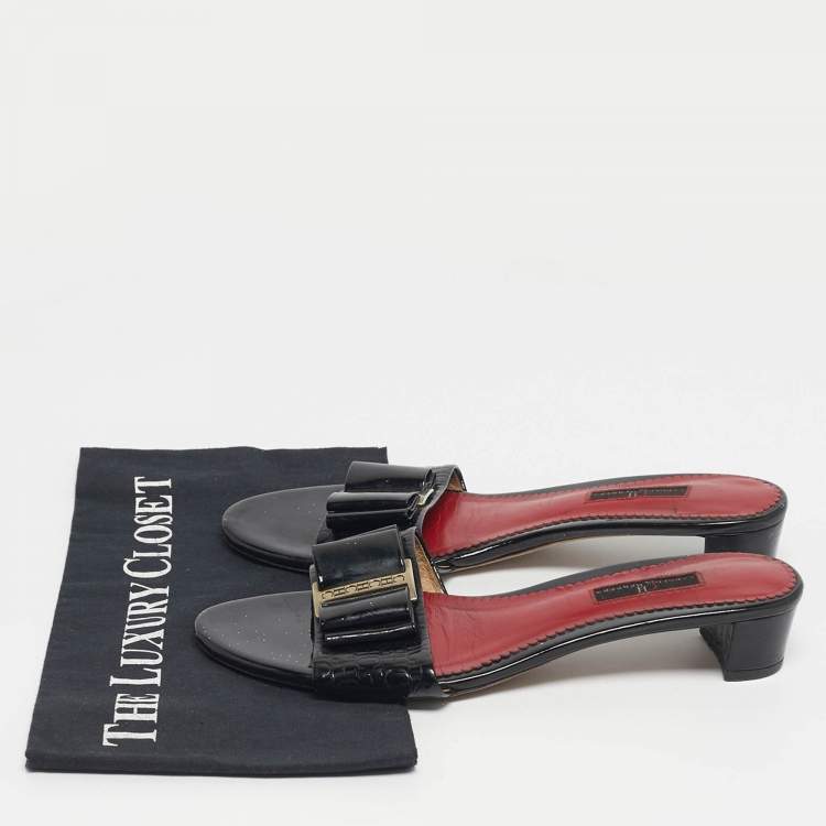 Pre Owned CH Carolina Herrera Black Patent Leather Matryoshka Slide Sandals Size 40
