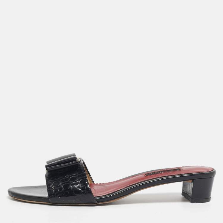 Pre Owned CH Carolina Herrera Black Patent Leather Matryoshka Slide Sandals Size 40