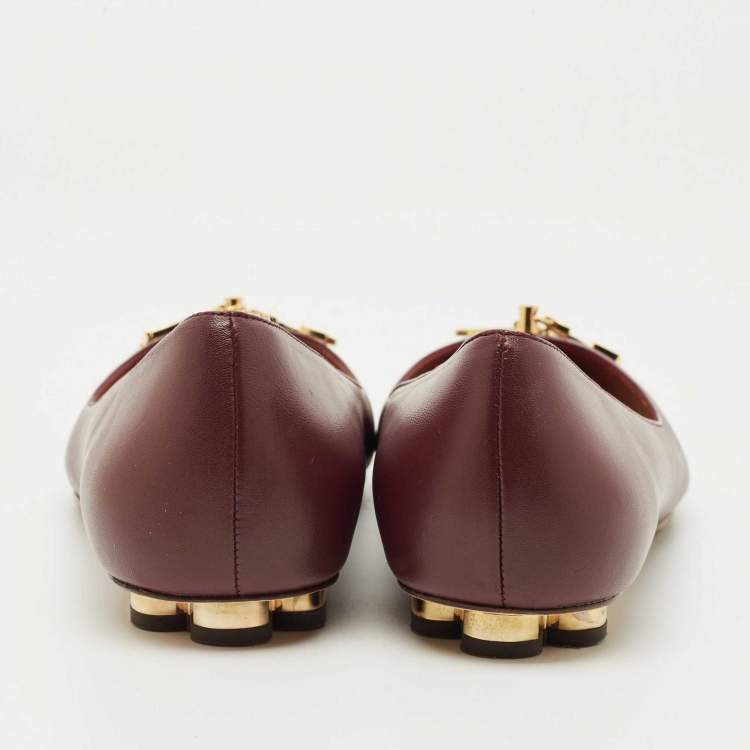 Pre Owned CH Carolina Herrera Burgundy Leather Smoking Slippers Size 37
