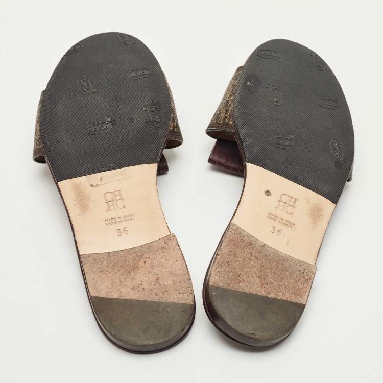 Pre Owned CH Carolina Herrera Burgundy Canvas and Leather Flat Slides Size 36