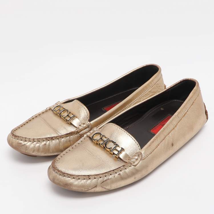 مملوكة مسبقًا CH Carolina Herrera Gold Leather Logo Embellished Loafers Size 38