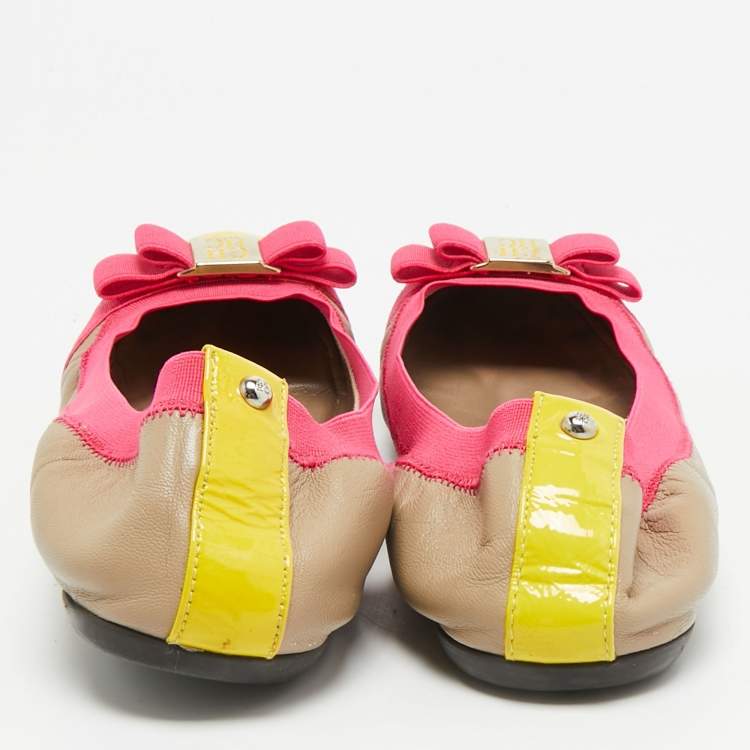 Pre Owned CH Carolina Herrera Size 38 Multicolor Leather and Patent Leather Scrunch Ballet Flats