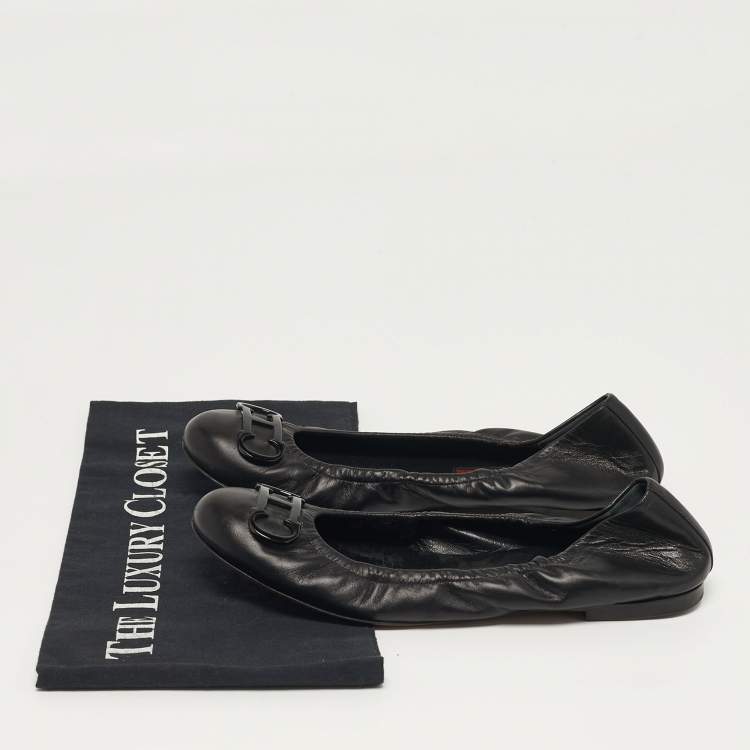 Pre Owned CH Carolina Herrera Size 38 Black Leather Ballet Flats
