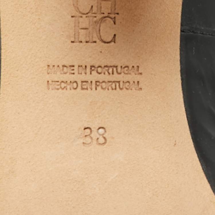 Pre Owned CH Carolina Herrera Size 38 Black Patent Leather Pumps