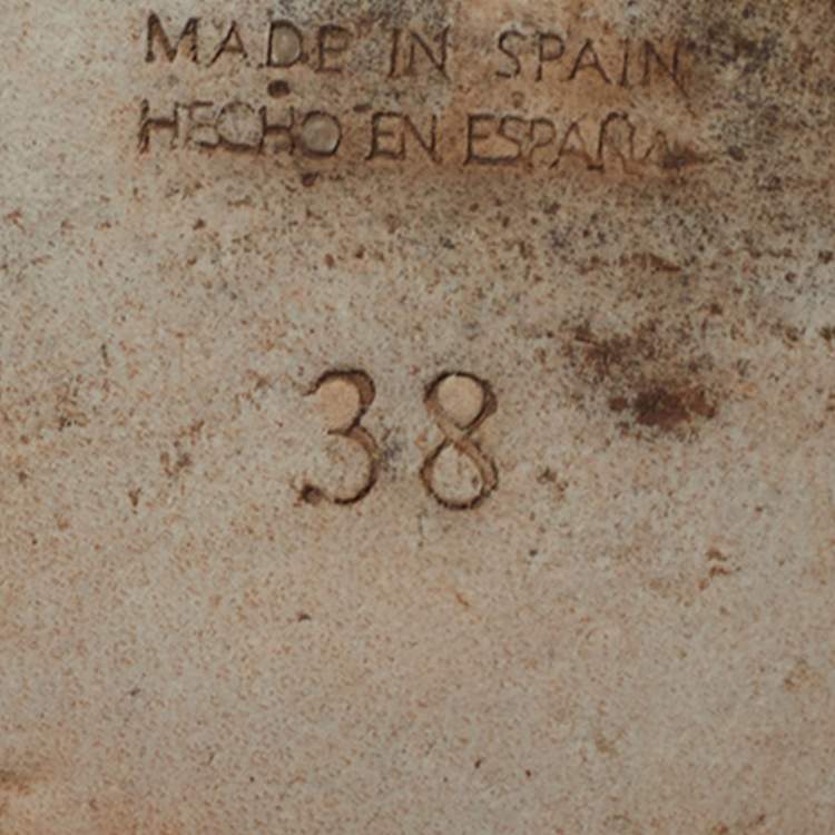 Pre Owned CH Carolina Herrera Size 38 Brown Leather Flat Slides