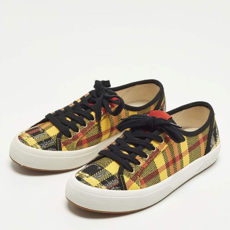 Pre Owned CH Carolina Herrera Size 38 Multicolor Check Canvas Low Top Sneakers