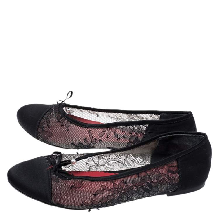 Pre Owned Carolina Herrera Black Lace And Satin Bow Ballet Flats Size 35