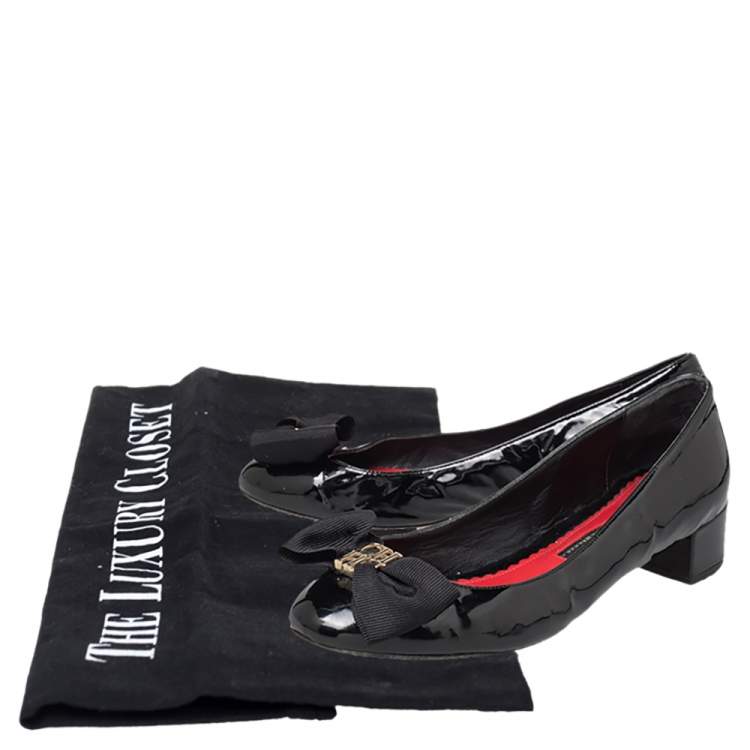 Pre Owned CH Carolina Herrera Black Patent Leather Bow Block Heel Pumps Size 39