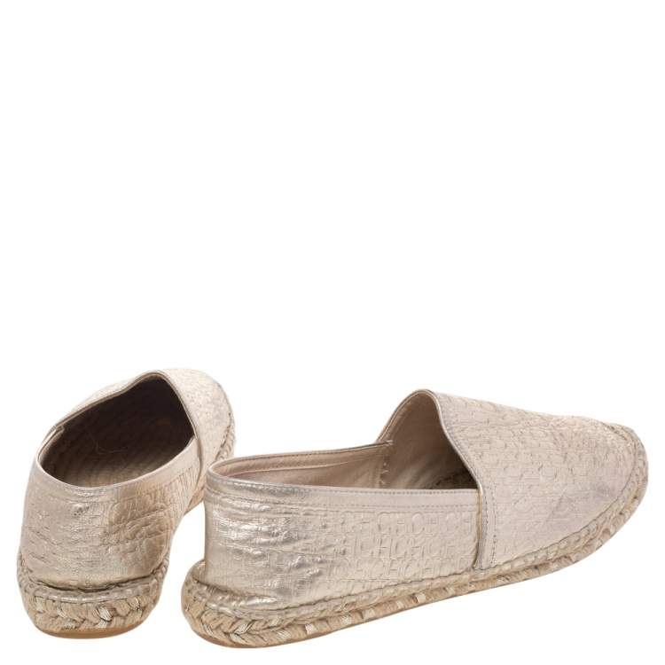 Pre Owned CH Carolina Herrera Metallic Gold Leather Espadrille Flats Size 40