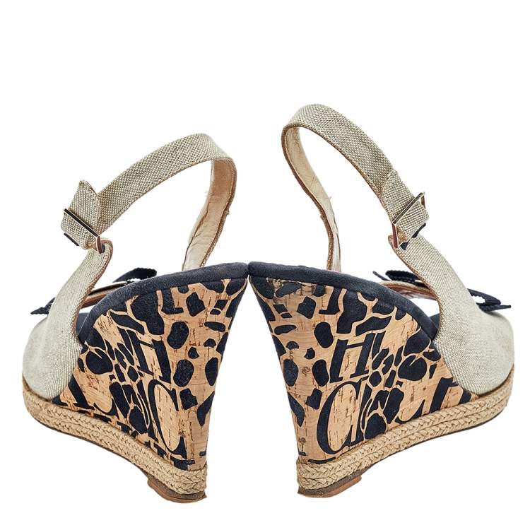 Pre Owned CH Carolina Herrera Beige Fabric Wedge Sandals Size 40