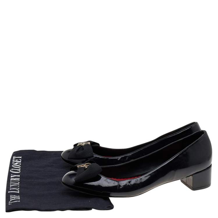 Pre Owned CH Carolina Herrera Black Patent Leather Bow Pumps Size 40