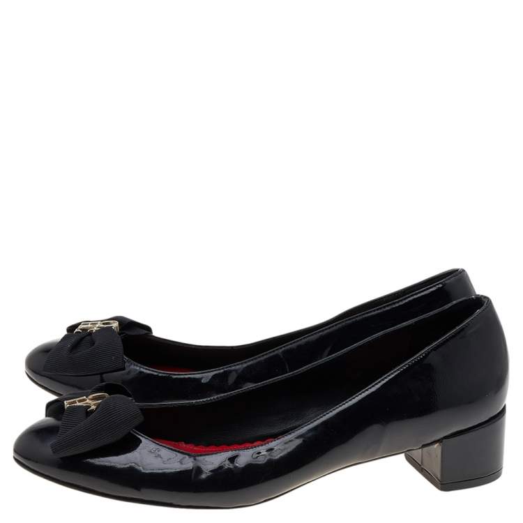 Pre Owned CH Carolina Herrera Black Patent Leather Bow Pumps Size 40