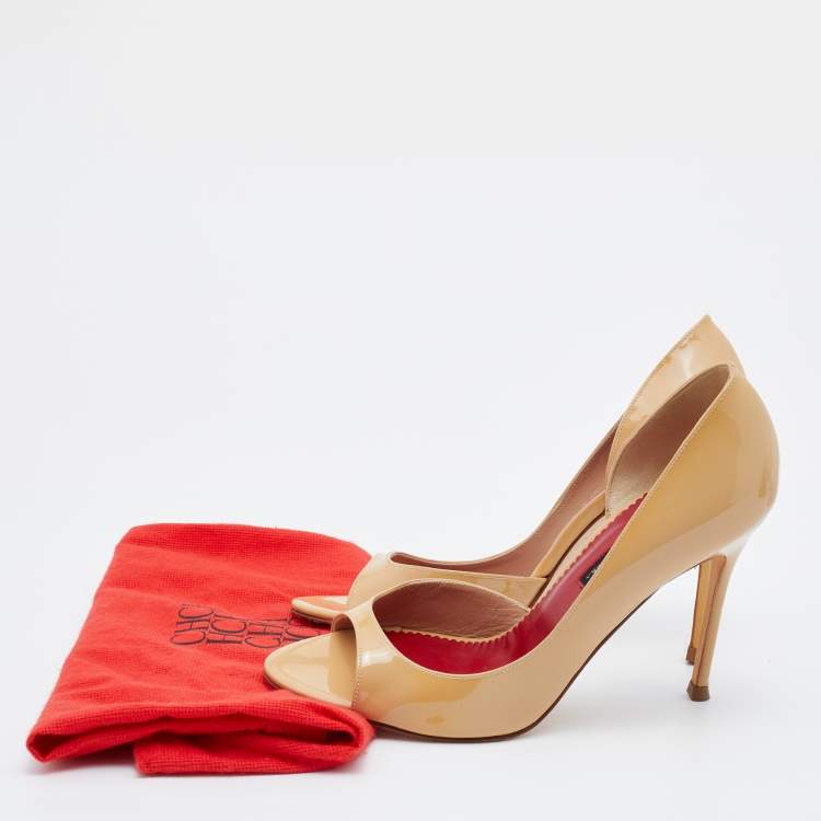 Pre Owned CH Carolina Herrera Beige Patent Leather Open Toe D'orsay Pumps Size 37