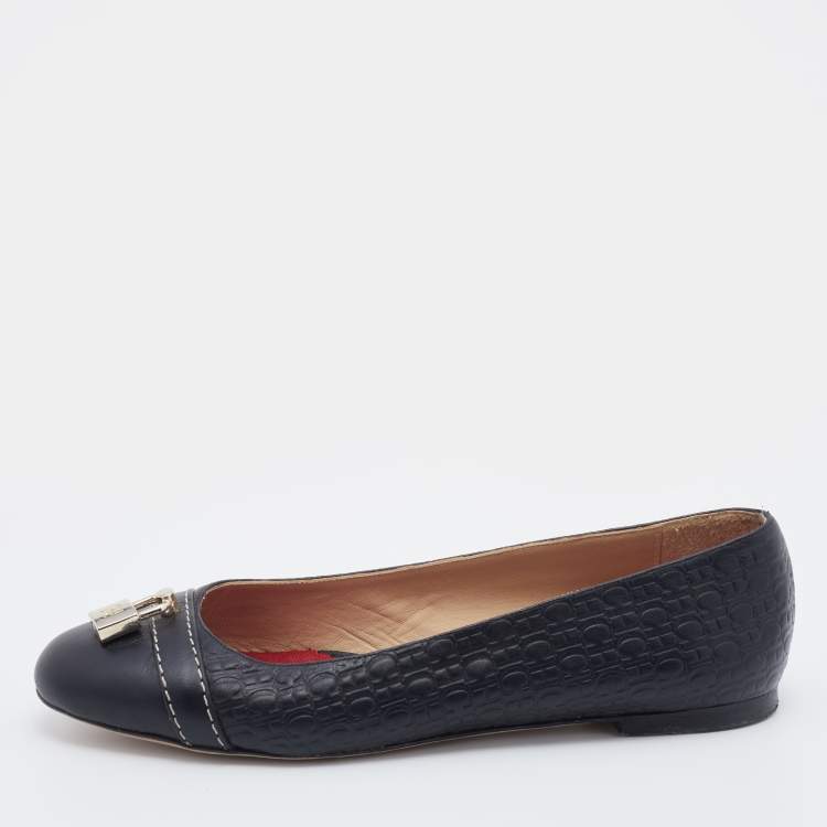 Pre Owned CH Carolina Herrera Black Embossed Leather Lock Detail Ballet Flats Size 40