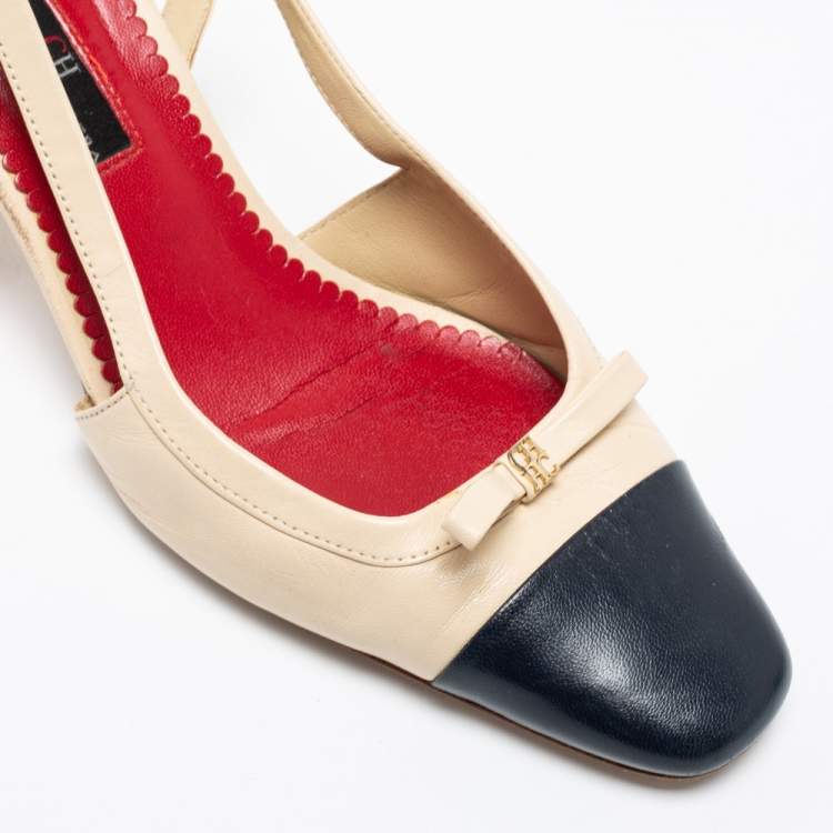 Pre Owned CH Carolina Herrera Beige/Navy Blue Leather Bow Square Toe Slingback Pumps Size 40