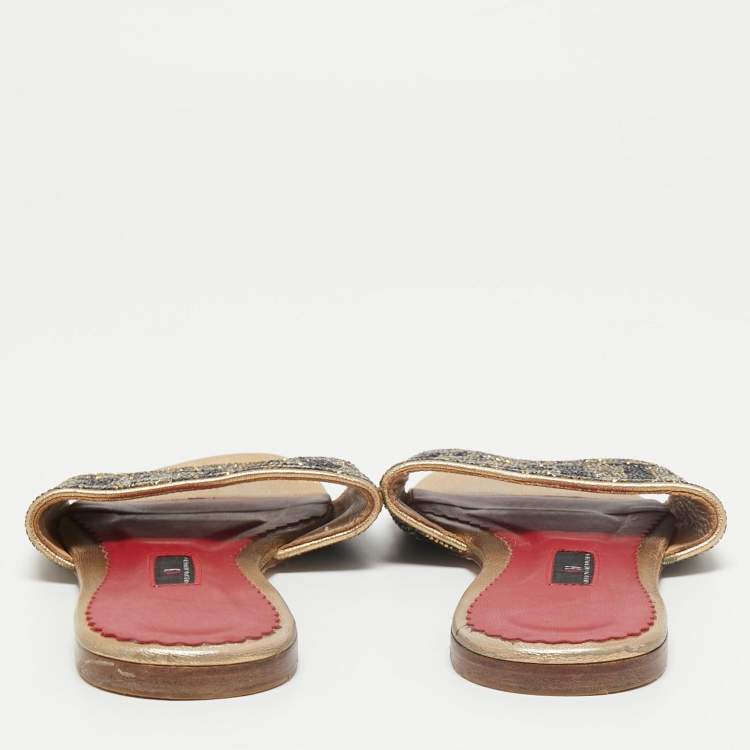 Pre Owned CH Carolina Herrera Metallic Gold Leather Crystal Embellished Flat Slide Sandals Size 39