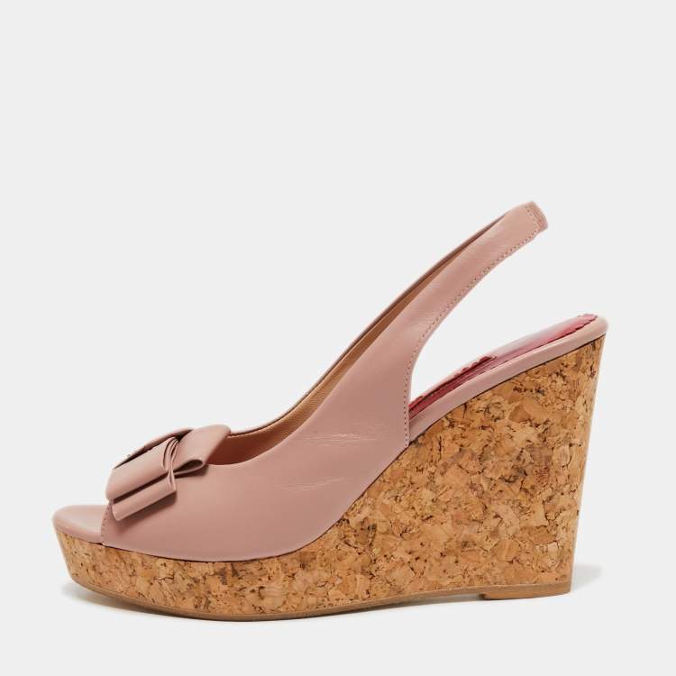 مملوكة مسبقًا CH Carolina Herrera Dusty Pink Leather Bow Cork Wedge Slingback Sandals Size 38