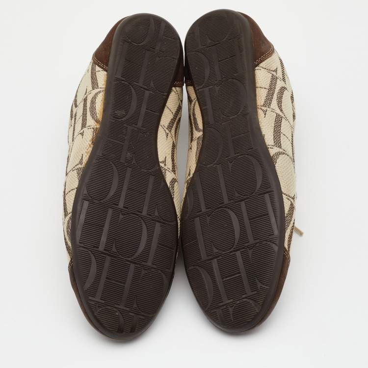 Pre Owned CH Carolina Herrera Beige/Brown Monogram Canvas And Suede Low Top  Sneakers Size 40