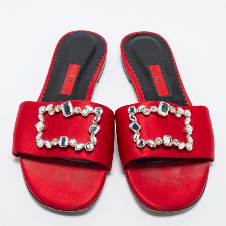 مملوكة مسبقًا CH Carolina Herrera Red Satin Crystal Embellished Slide Flats Size 38