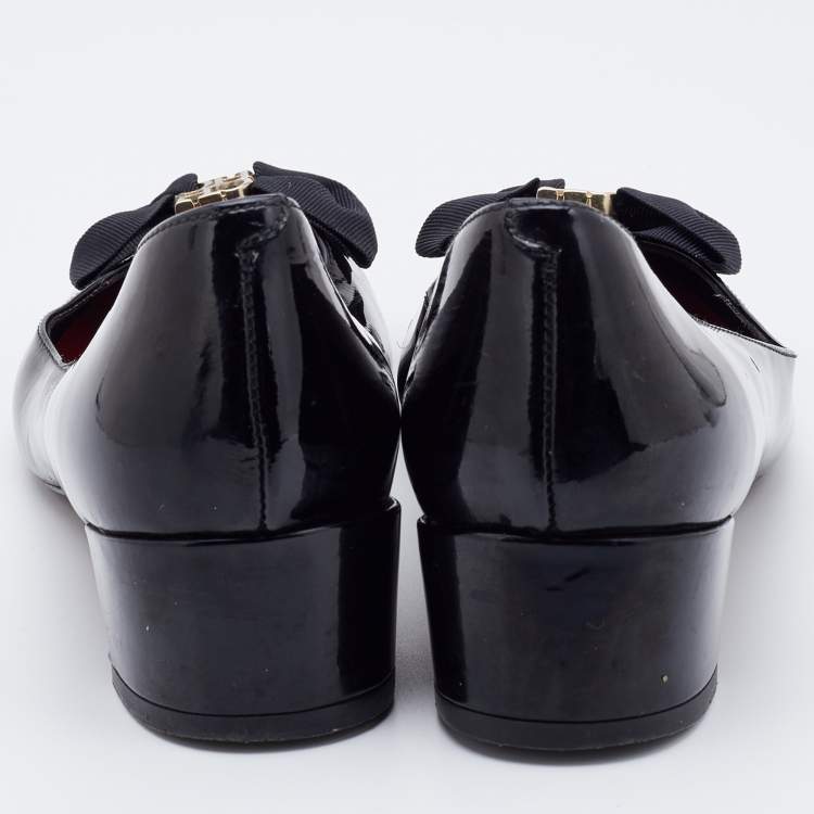 Pre Owned CH Carolina Herrera Black Patent Leather Bow Pumps Size 40