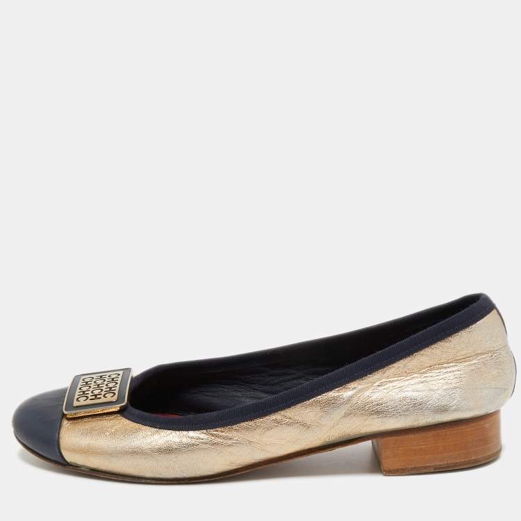 Pre Owned CH Carolina Herrera Gold/Navy Blue Leather Logo Buckle Ballet Flats Size 37