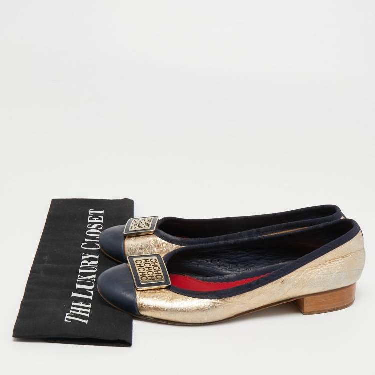 Pre Owned CH Carolina Herrera Gold/Navy Blue Leather Logo Buckle Ballet Flats Size 37