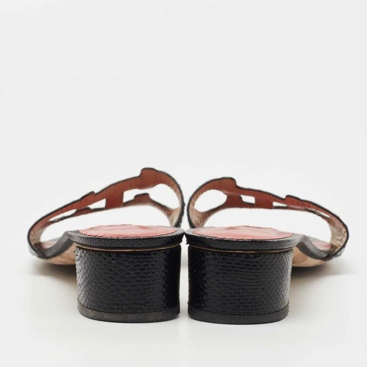 Pre Owned CH Carolina Herrera Black Embossed Snakeskin CH Insignia Cut Out Slide Sandals Size 40