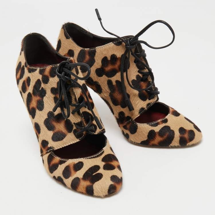 Pre Owned CH Carolina Herrera Brown/Black Calf Hair Lace Up Booties Size 36