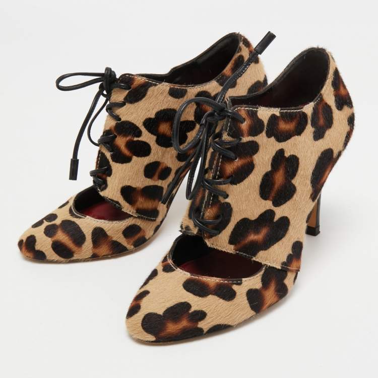 Pre Owned CH Carolina Herrera Brown/Black Calf Hair Lace Up Booties Size 36