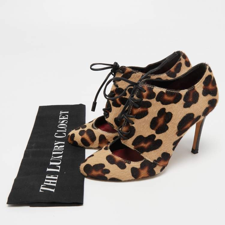 Pre Owned CH Carolina Herrera Brown/Black Calf Hair Lace Up Booties Size 36