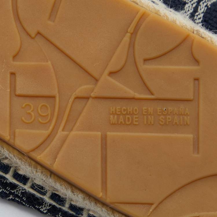 مملوكة مسبقًا CH Carolina Herrera Blue Monogram Canvas Espadrille Flats Size 39