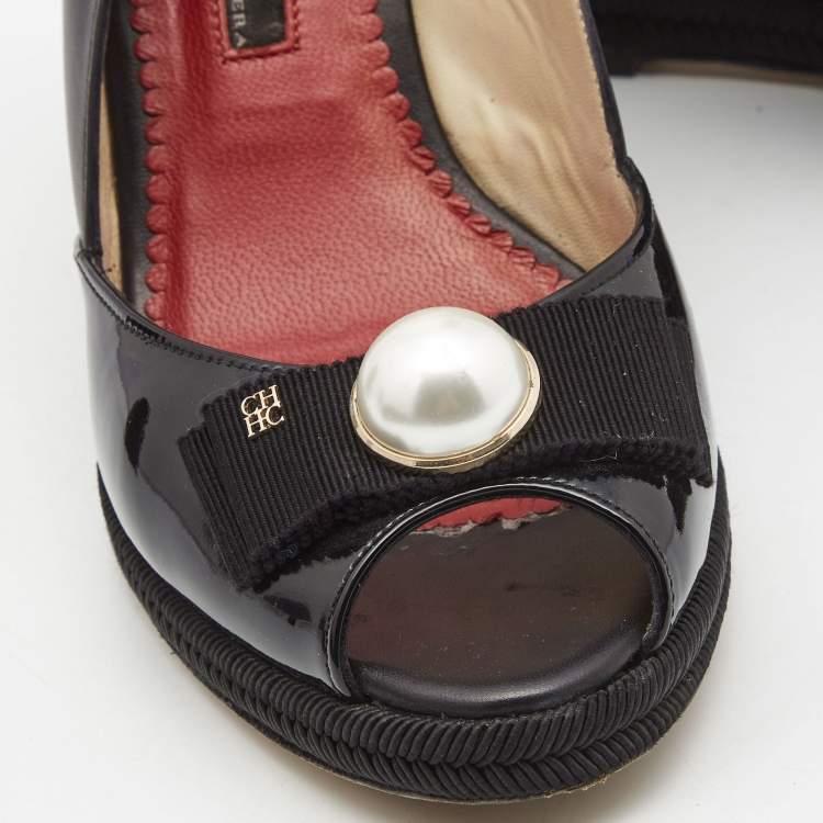 Pre Owned CH Carolina Herrera Black Patent and Leather Pearl Detail Slingback Wedge Sandals Size 39