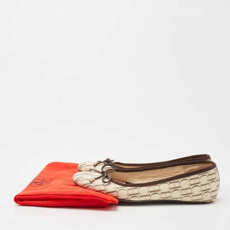Pre Owned CH Carolina Herrera Cream Monogram Canvas Bow Cap Toe Ballet Flats Size 37