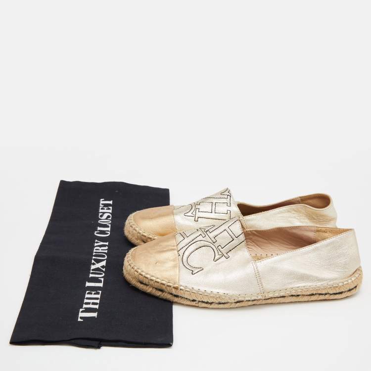 Pre Owned CH Carolina Herrera Silver/Gold Leather CH Logo Espadrille Flats Size 39