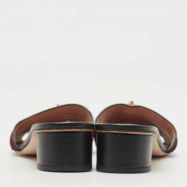 Pre Owned CH Carolina Herrera Black Monogram Leather Traveller Locked Slide Sandals Size 40