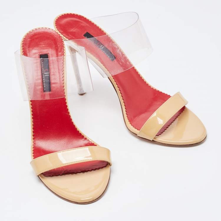 Pre Owned CH Carolina Herrera Beige Patent Leather and PVC Slide Sandals Size 38