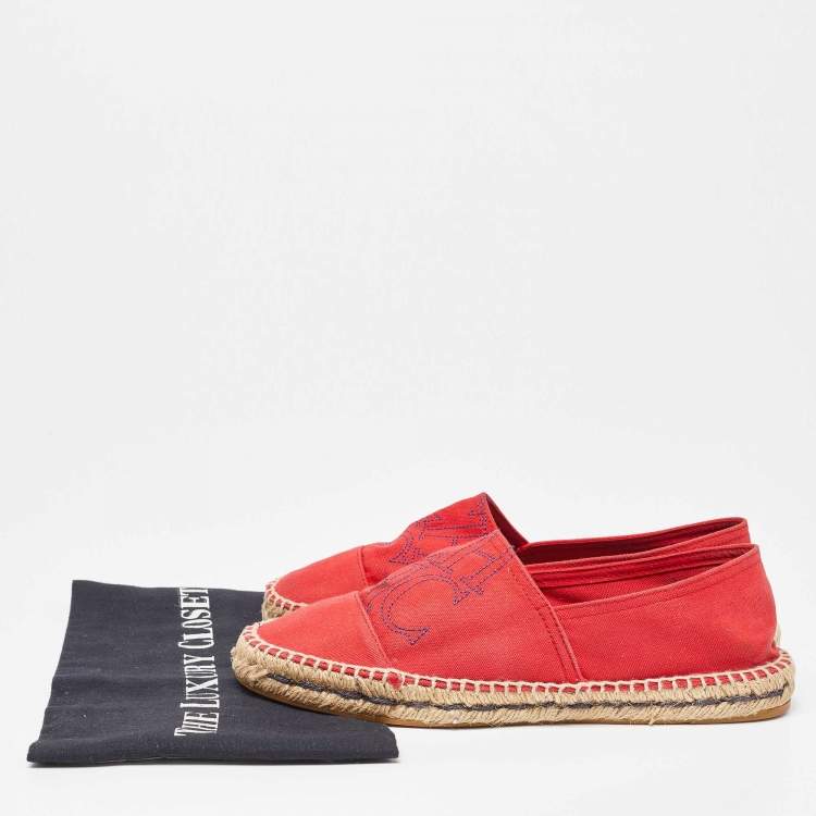 Pre Owned CH Carolina Herrera Red Canvas Espadrille Flats Size 40