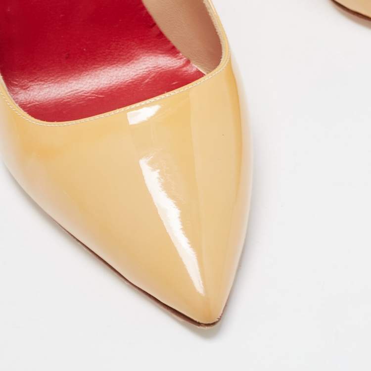 Pre Owned CH Carolina Herrera Beige Patent Leather Pointed Toe Pumps Size 38