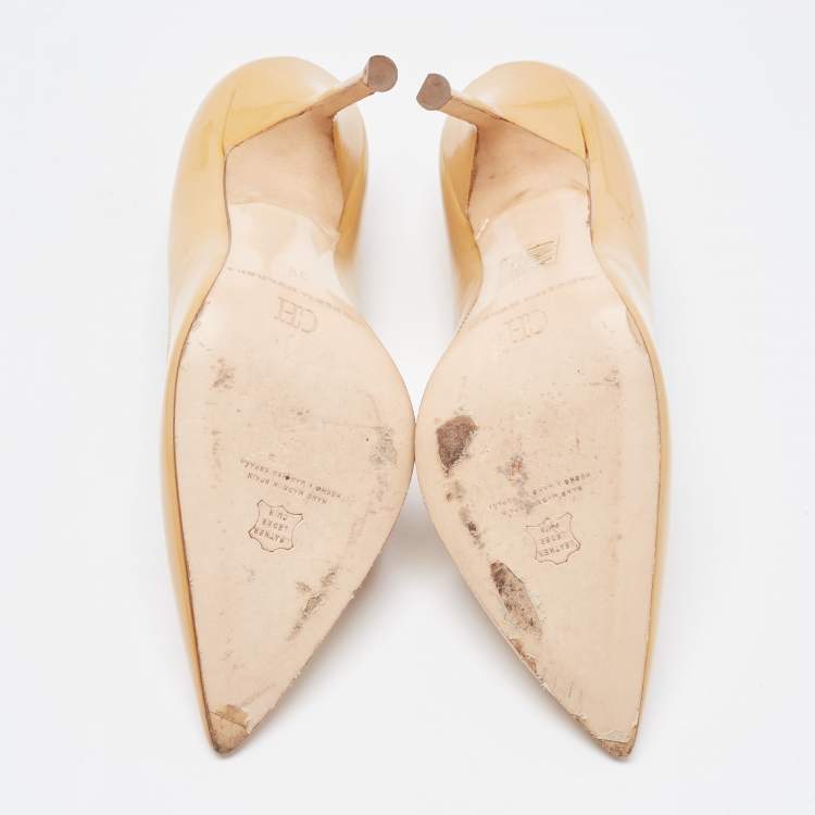 Pre Owned CH Carolina Herrera Beige Patent Leather Pointed Toe Pumps Size 38