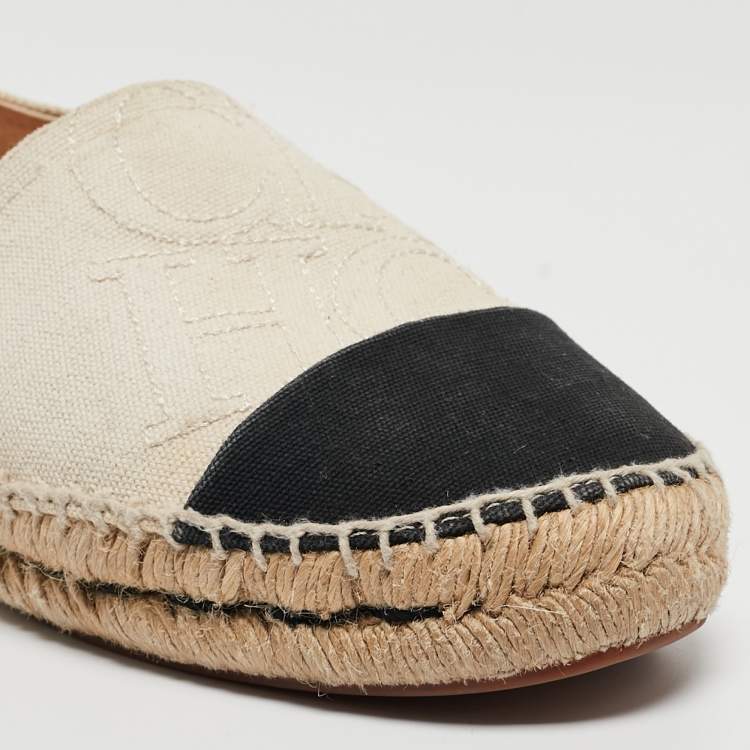 Pre Owned Carolina Herrera Off White/Black Canvas Cap Toe Flat Espadrilles Size 37