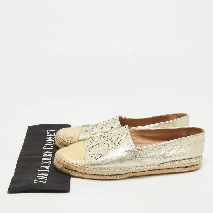 Pre Owned CH Carolina Herrera Gold Leather Espadrille Flats Size 39