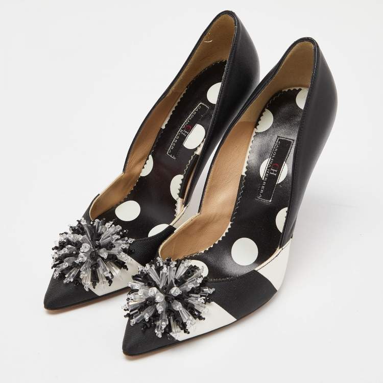 Pre Owned CH Carolina Herrera Black/White Leather Crystal Embellished Pointed Toe Pumps Size 37